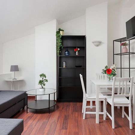 1 Bedroom & 1 Living Room Apt - Duomo 5 Milano Exteriör bild
